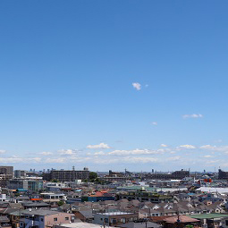 市の街並みの画像