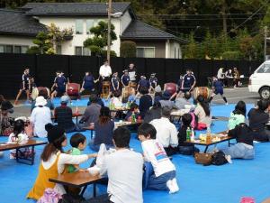 お楽しみ会(2)　ゲストとして和太鼓クラブが披露