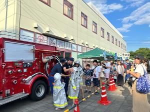 消防ポンプ車展示②