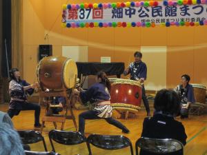 和太鼓の演奏画像