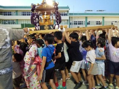 夏祭り　子ども神輿