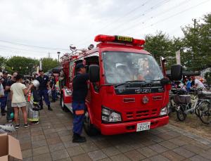 消防ポンプ車両展示