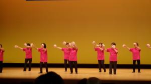 踊りの様子