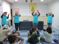 手あそびの様子