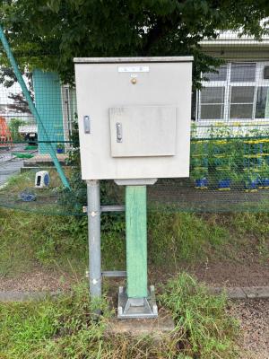 石神小学校照明BOX画像
