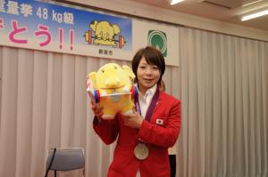 三宅選手とゾウキリン
