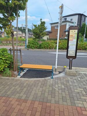 石神バス停(市役所方面)